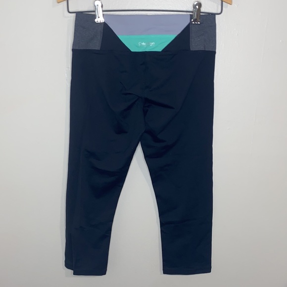 🍂Calvin Klein quick dry workout leggings - Picture 7 of 7
